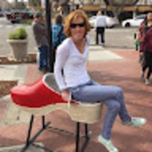 Meet your Posher, Kaye